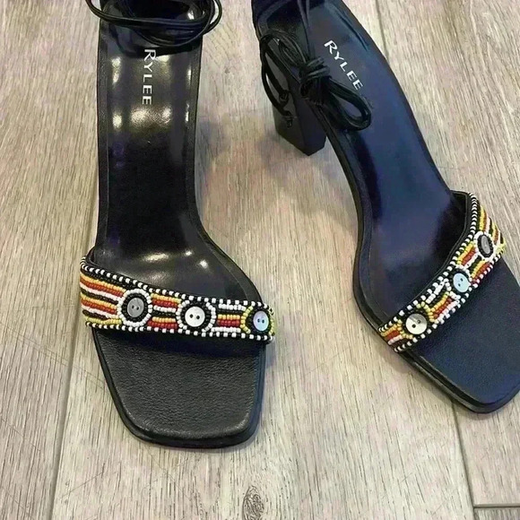 RYLEE black heels - Picture 3 of 7